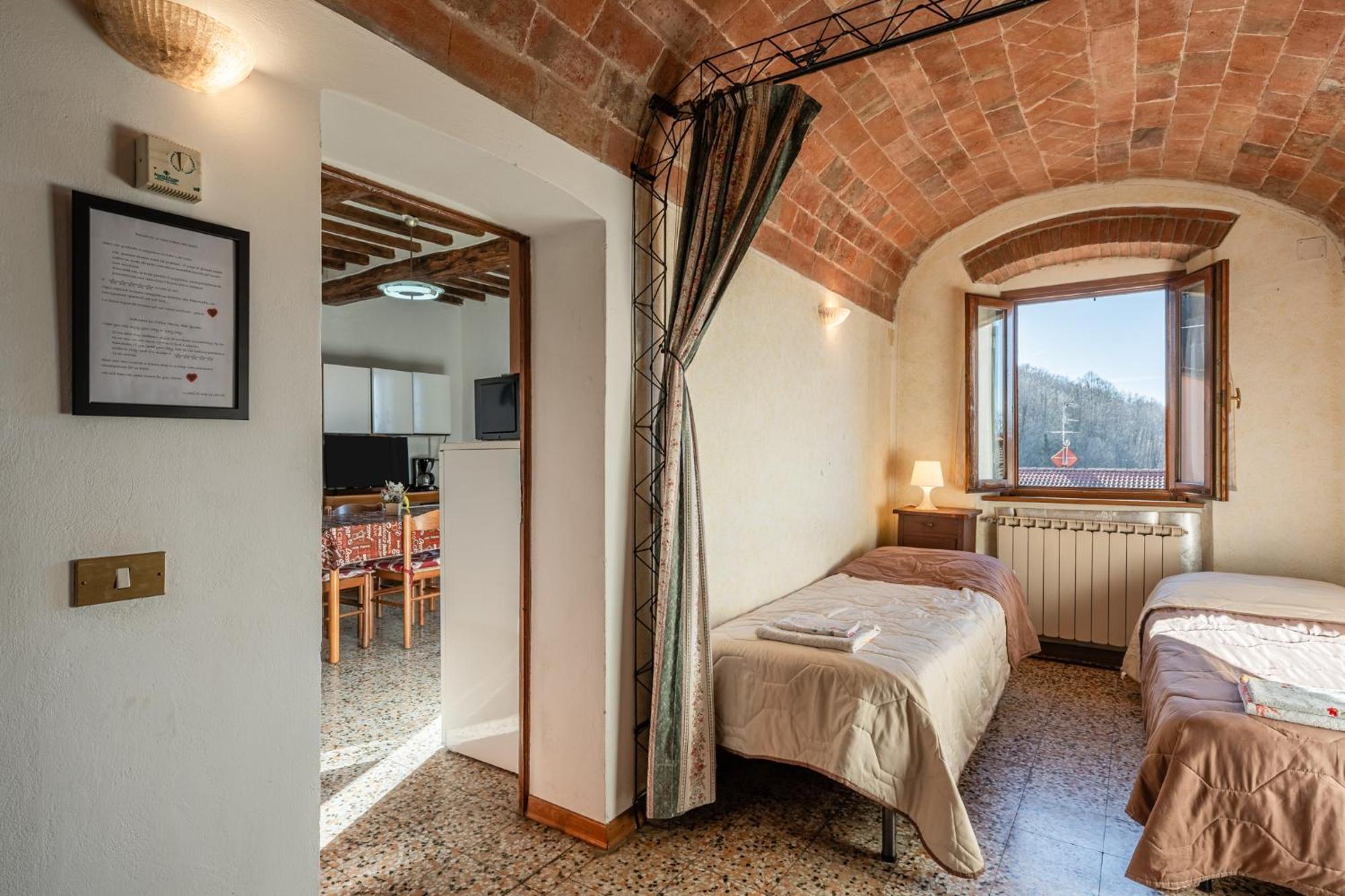 Casa Claire Appartement Prataccio Buitenkant foto